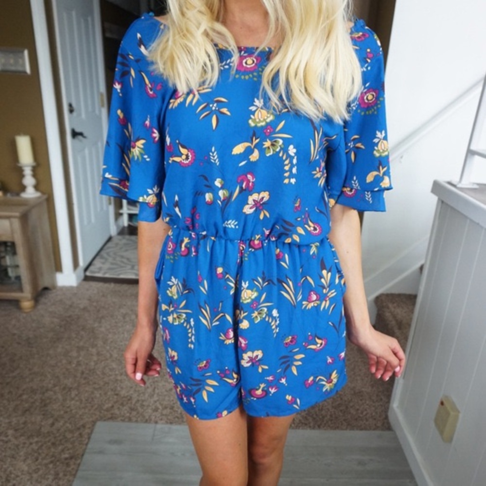 Blue Floral Detail Romper 🦋🌼